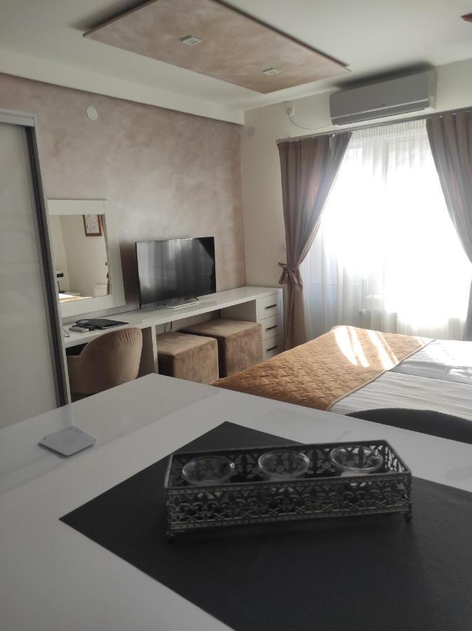 Prima Lux Apartments & Studio Ni Exterior foto